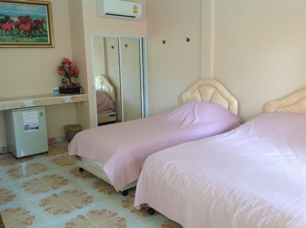 Punpisa Resort Sam Chuk Bagian luar foto